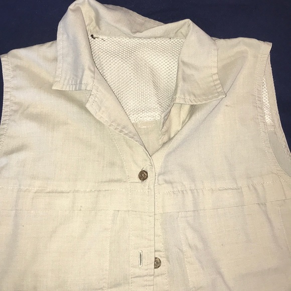 Cream Colored Button-Up Collared Tank Top - Picture 2 of 3